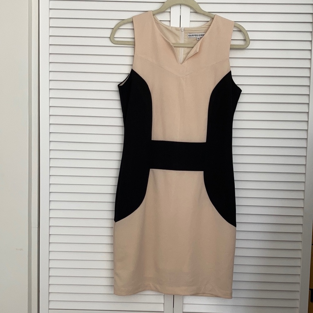Harper Greene Small professional mini/midi dress.